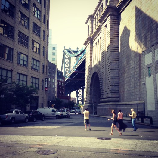 The Manhattan Bridge is beautiful. 