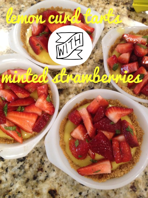 lemon curd tarts with minted strawberries // erniebufflo.com